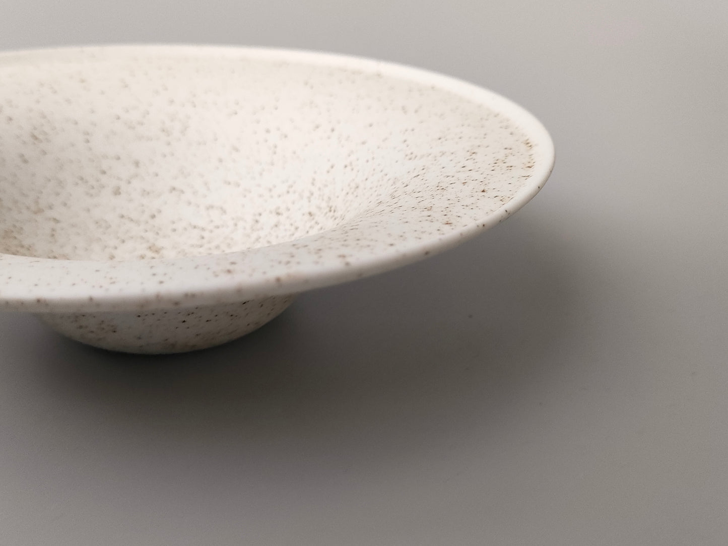 【旅皿】Bowl with rim 17.5㎝ Nashiji White