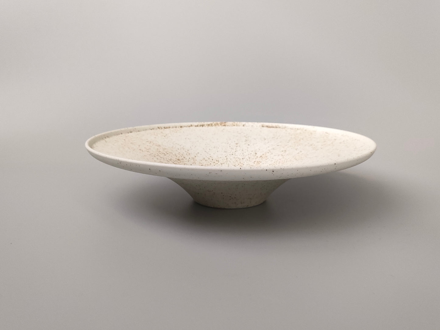 【旅皿】Bowl with rim 24.5㎝ Nashiji White