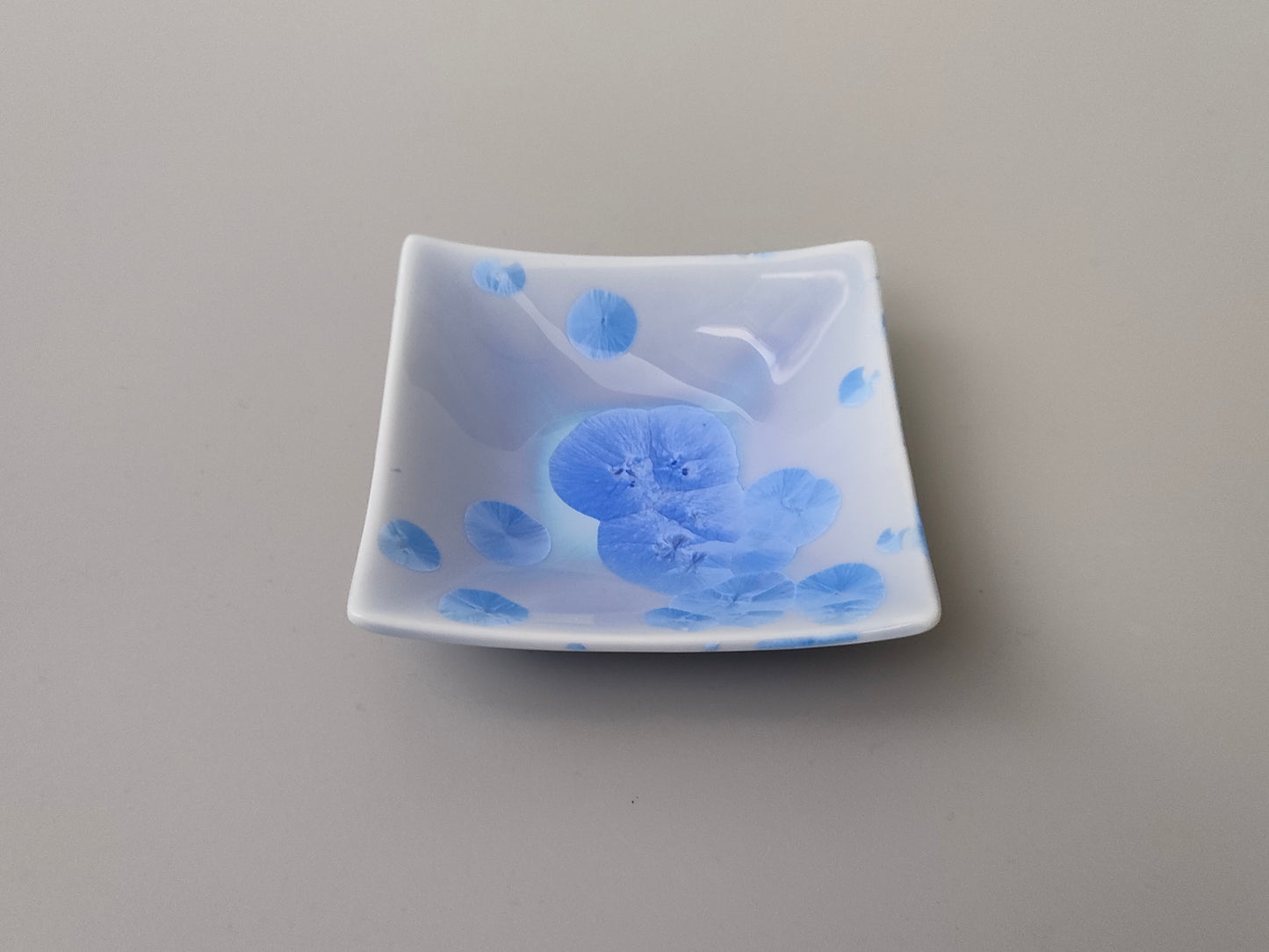 【旅皿】花結晶 三寸角皿