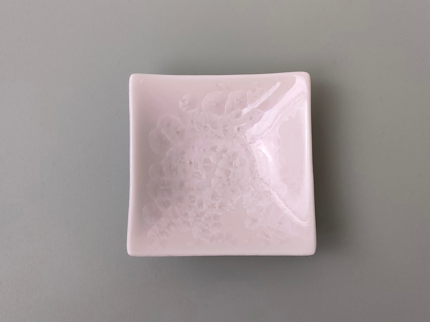 【旅皿】花結晶 三寸角皿
