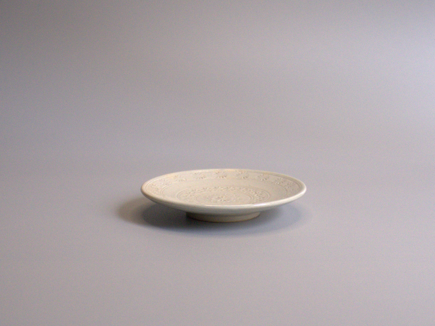 -Onlandstore　香山窯　印花文灰釉小皿-