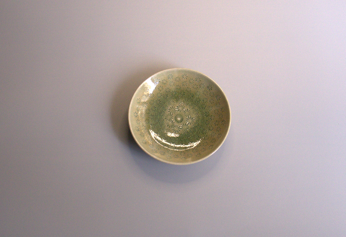 -Onland store　香山窯　ビードロ釉菊印花文取り皿-