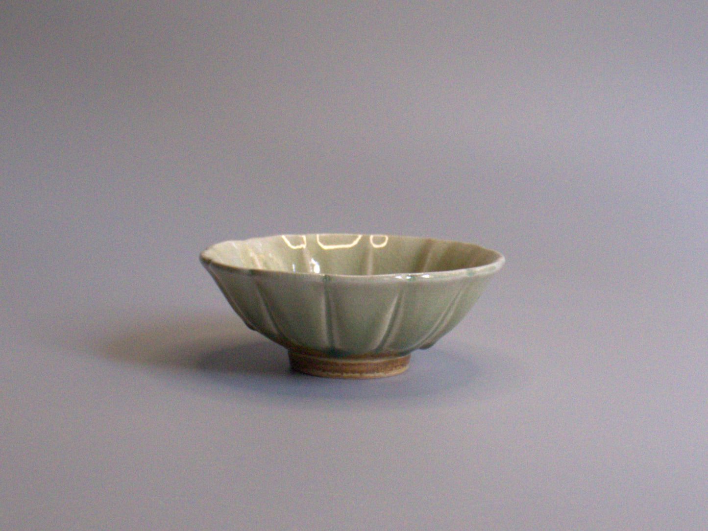 -Onland store　香山窯　ビードロ釉菊型平鉢-