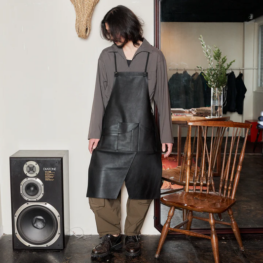 sakai kitchen〈堺キッチン〉【(株)waji】ウォッシャブルレザー ハカマエプロン