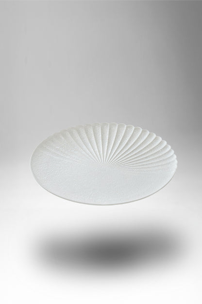 【旅皿】泡化粧　パール　片菊彫22cmプレート