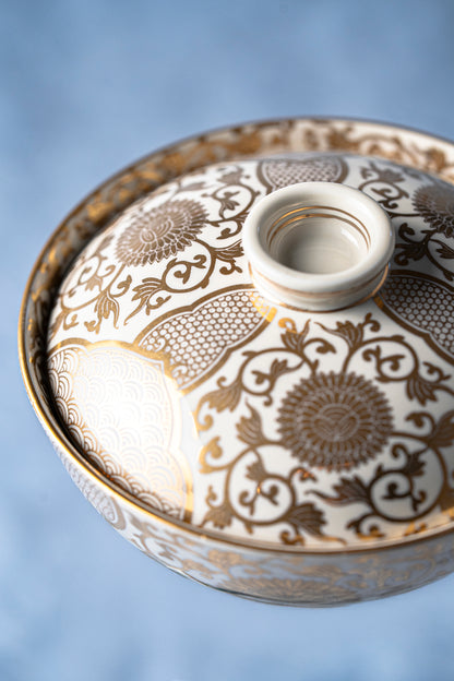 【旅皿】エンペラー（クリーム釉金彩菊華紋　4寸蓋物）